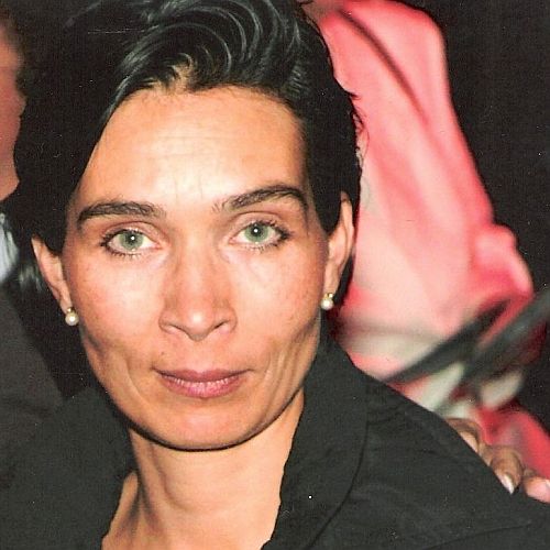Hörbuchsprecherin für Kriminalromane und Tru Crime Produktionen